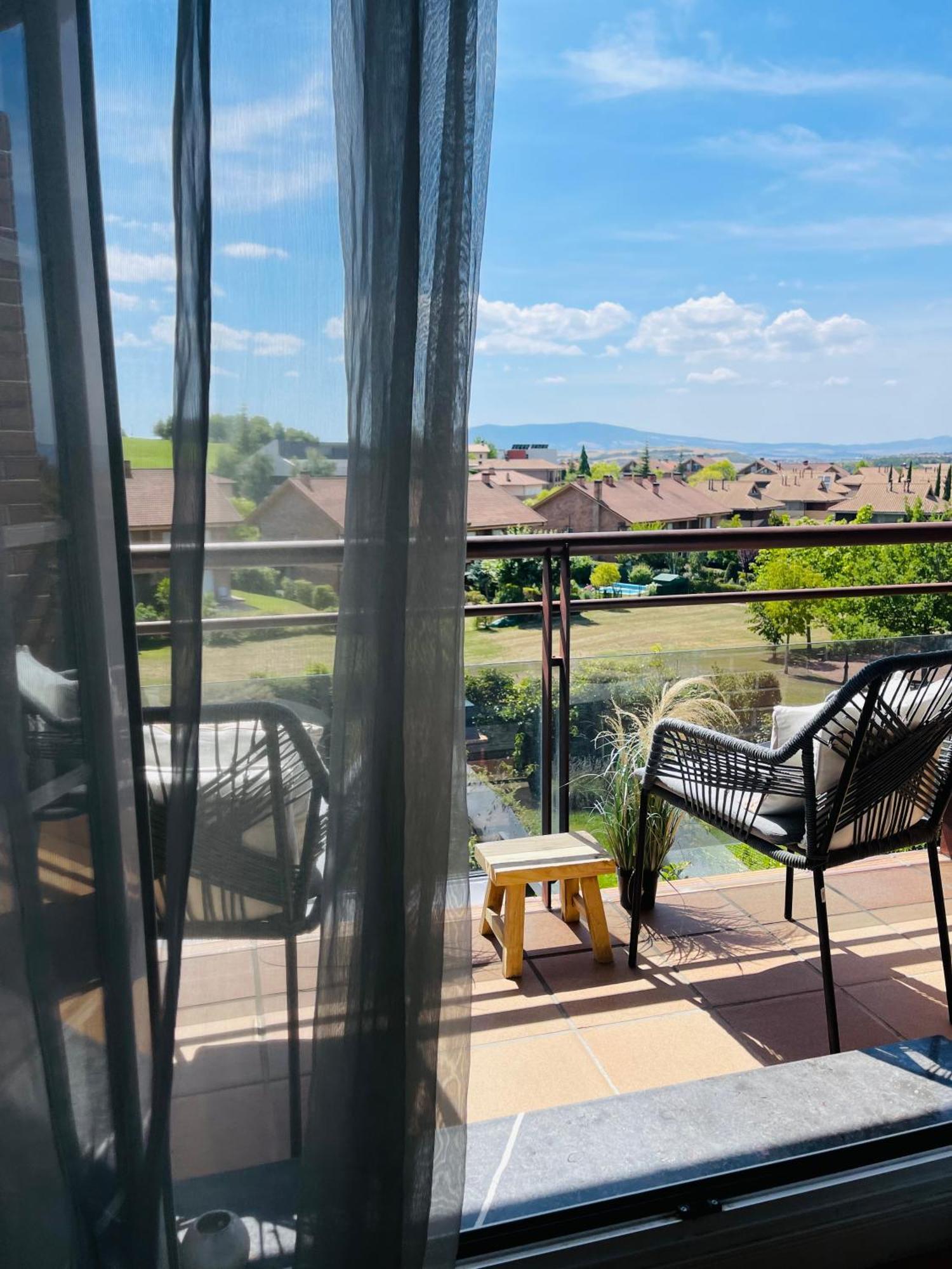 Estilosa Casa Golf Suites Gorraiz Exteriér fotografie
